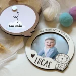 Marco portafoto con imán para bautizo, diseño personalizado - Imagen 4